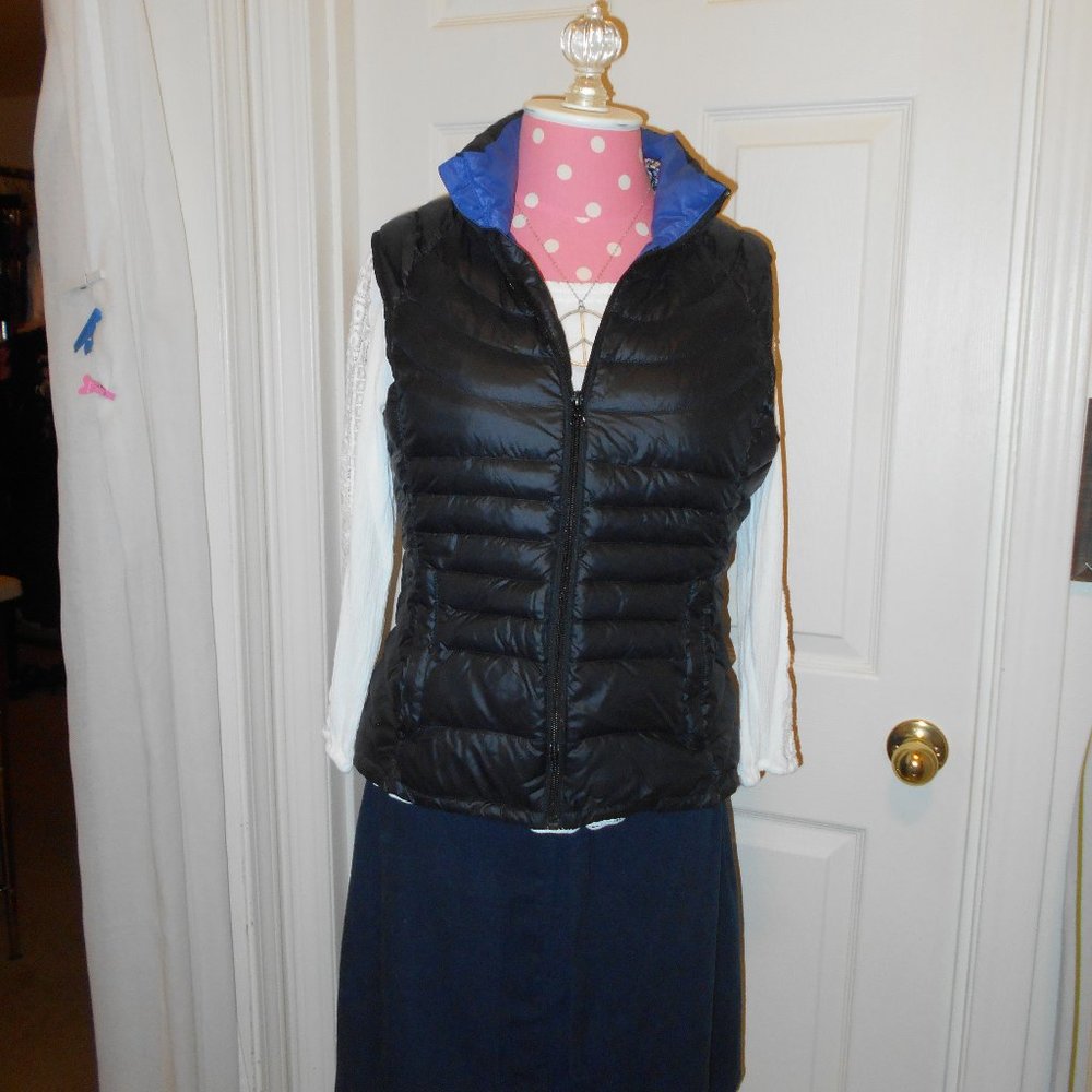 Black REAL GOOSE DOWN 90% and Feathers 10% Puffer Vest (M) Medium